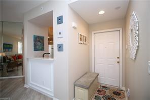 6384 Huntington Lakes Cir-Unit -104 in Naples, FL - Building Photo - Building Photo