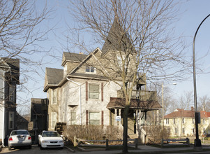 618 Packard St in Ann Arbor, MI - Foto de edificio - Building Photo