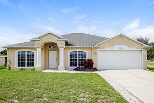 1103 SW 40th Terrace in Cape Coral, FL - Building Photo