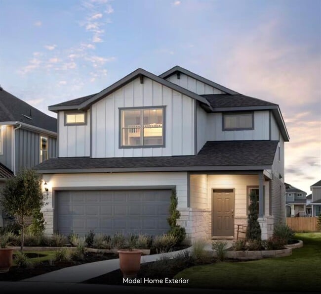 property at 121 Banyon Dr