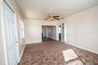 1121 Ash St in Clovis, NM - Building Photo - Building Photo