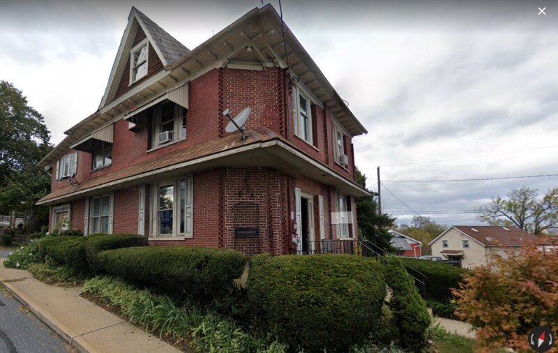 4192 Division Hwy in East Earl, PA - Building Photo