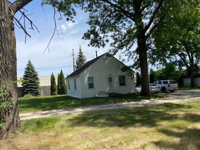 2141 Logan Ave in Waterloo, IA - Building Photo