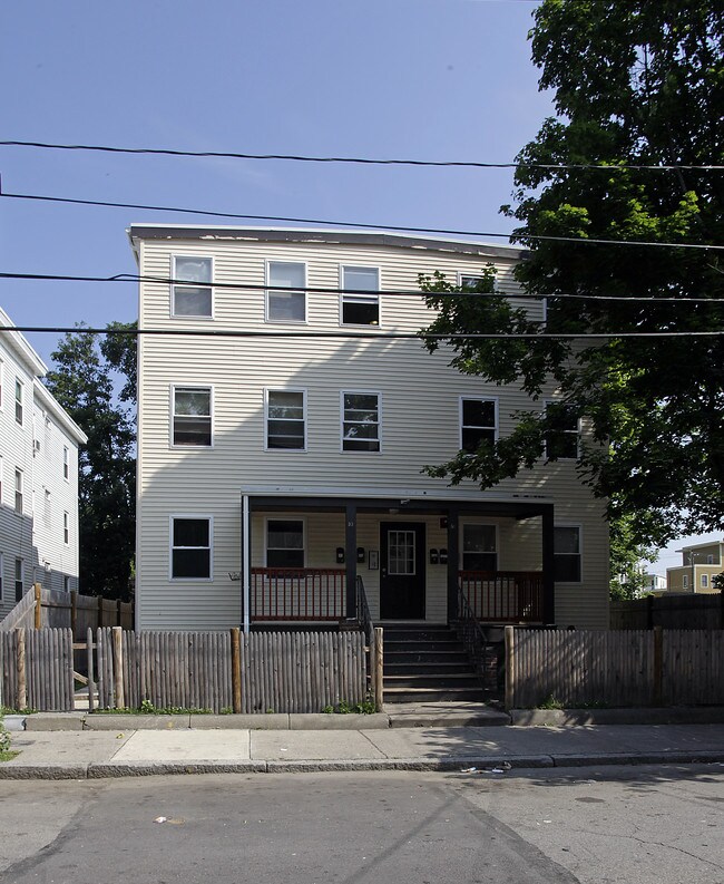 51 Colonial Ave in Dorchester, MA - Foto de edificio - Building Photo