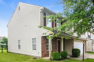 19298 Links Ln in Noblesville, IN - Building Photo - Building Photo