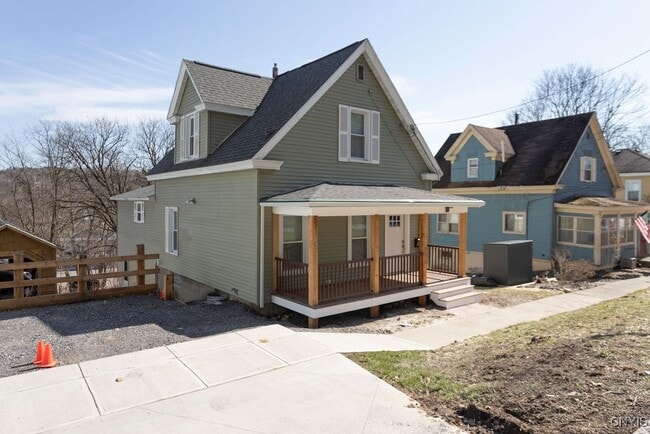 48 North St in Camillus, NY - Building Photo - Building Photo