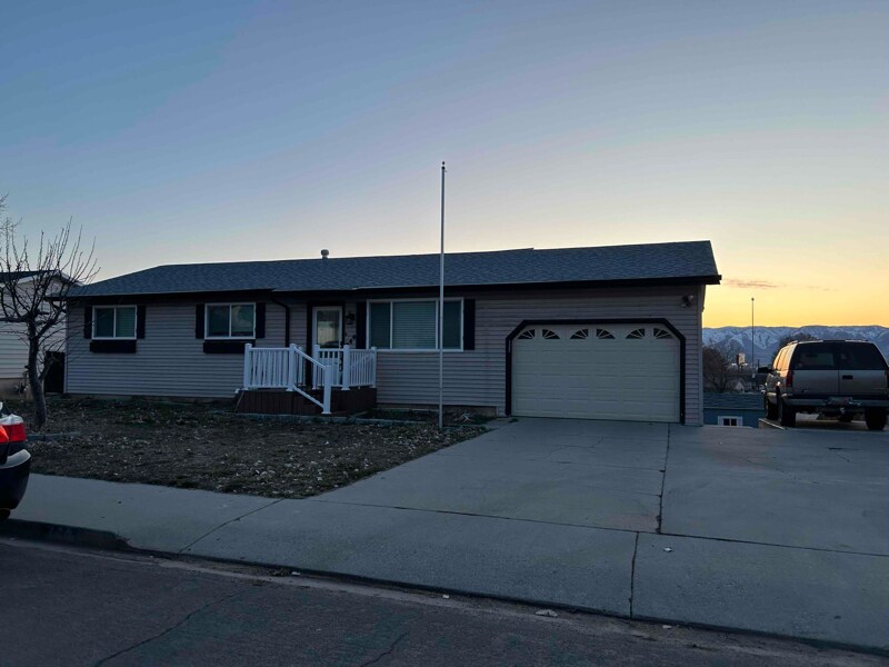344 S 1160 W St in Orem, UT - Building Photo