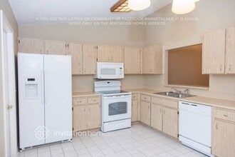 6524 Seafairer Dr in Tampa, FL - Foto de edificio - Building Photo