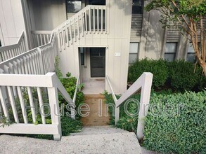 301 Abbey Cir in Asheville, NC - Building Photo - Building Photo