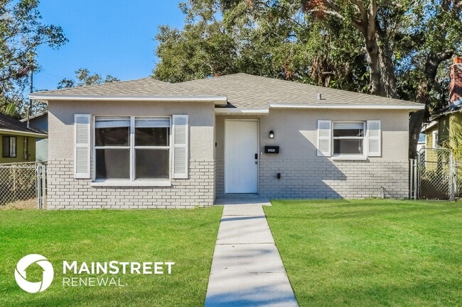 property at 2045 14th St S