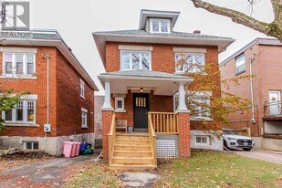 14 Clarey Ave in Ottawa, ON - Building Photo