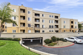 3550 Lebon Dr, Unit Unit 6101 in San Diego, CA - Building Photo - Building Photo