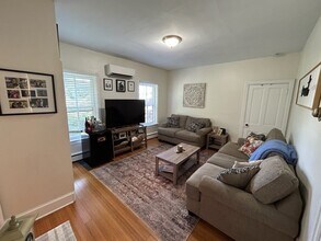 4 Lincoln Ave, Unit #4 in Haddonfield, NJ - Building Photo - Building Photo