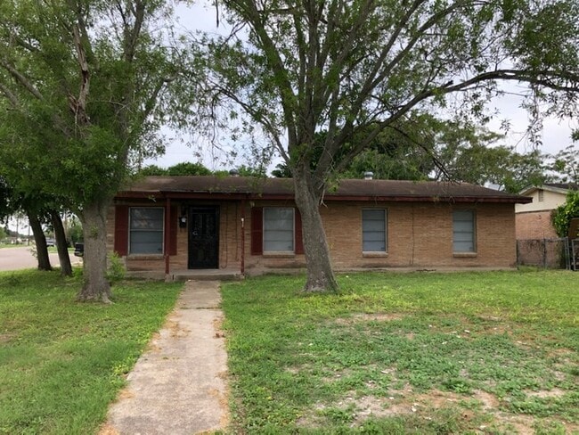 property at 301 E Beck St