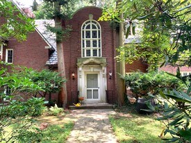 526 Greystone Rd, Unit 3rd floor suite in Merion Station, PA - Building Photo