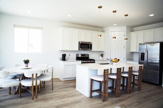 2327 Prairie Smoke Dr in Monument, CO - Building Photo - Building Photo