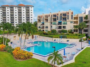 364 Golfview Rd in North Palm Beach, FL - Foto de edificio - Building Photo