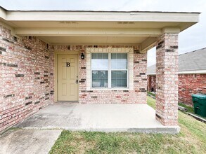 310 N 10th St in Nolanville, TX - Building Photo - Building Photo