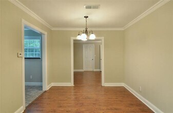 3825 Hawick Ln in Dallas, TX - Building Photo - Building Photo