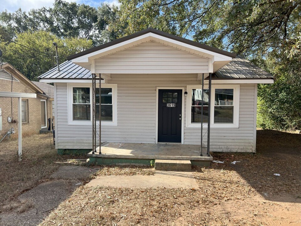 3619 19th St in Tuscaloosa, AL - Building Photo