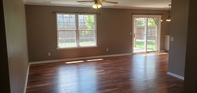 315 Bay Pointe Ln in Columbia, MO - Building Photo - Building Photo