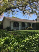 1230 Van Dyck Dr in Sunnyvale, CA - Building Photo