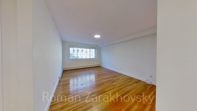 6 Griggs St-Unit -18A in Boston, MA - Building Photo - Building Photo