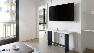 1007 S Mint St in Charlotte, NC - Building Photo - Building Photo