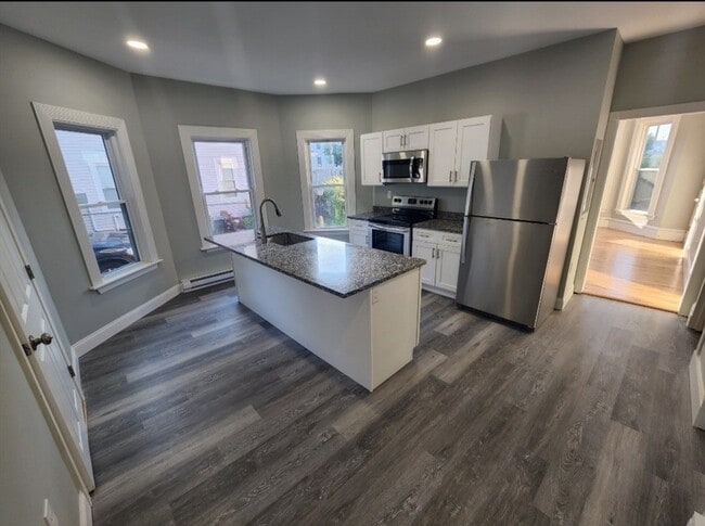 91 E Ashland St in Brockton, MA - Building Photo - Building Photo