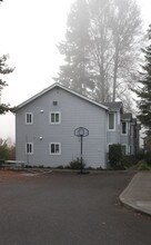 115 X St SE in Tumwater, WA - Foto de edificio - Building Photo