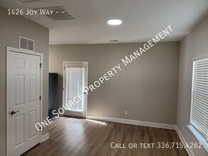 1426 Joy Wy in Winston-Salem, NC - Building Photo - Building Photo