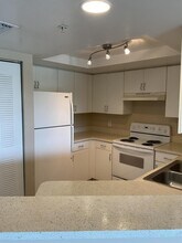4177 N Haverhill Rd in West Palm Beach, FL - Building Photo - Building Photo