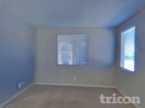 2907 Extravagant Ave, Unit AUCMCC in North Las Vegas, NV - Building Photo - Building Photo