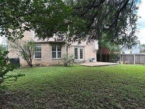 1629 Balsam Way in Round Rock, TX - Foto de edificio - Building Photo