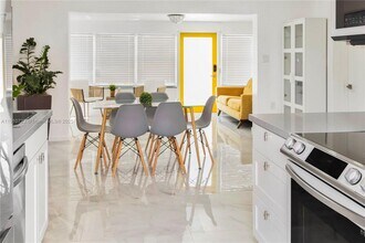 1241 SW 29th St in Fort Lauderdale, FL - Building Photo - Building Photo