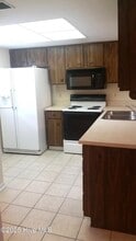 4437 Holly Tree Rd in Wilmington, NC - Building Photo - Building Photo