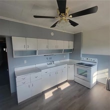 106 6th St in Coaldale, PA - Building Photo - Building Photo