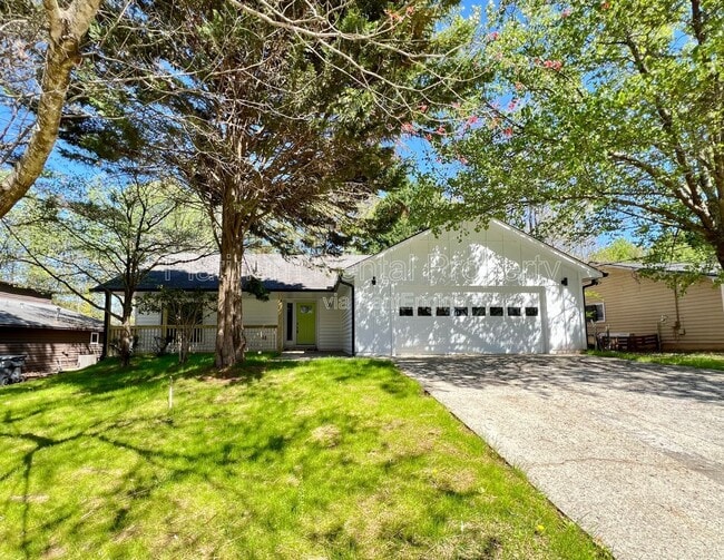 property at 1331 Buttercup Ct