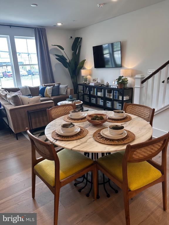 2504 W Peninsula Dr in Baltimore, MD - Building Photo - Building Photo