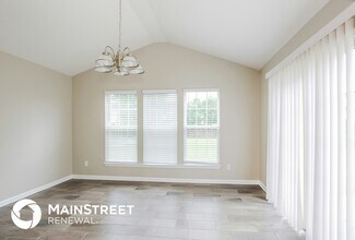 140 Crestwood Dr in Mount Holly, NC - Building Photo - Building Photo