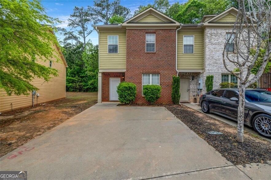 3037 Bonnes Dr, Unit C108 in Stonecrest, GA - Building Photo