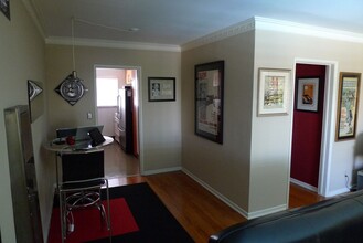 1615 Laurel Ave in Los Angeles, CA - Building Photo - Building Photo