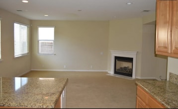 4081 St Remy Ct in Merced, CA - Foto de edificio - Building Photo