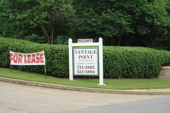 Vantage Point Apartments in Springdale, AR - Foto de edificio - Building Photo