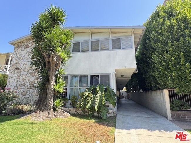 property at 226 S Gale Dr