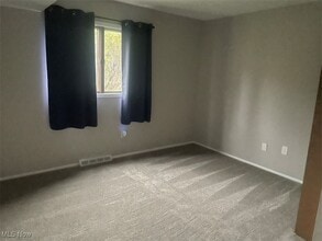 14292 Trenton Ave in Strongsville, OH - Building Photo - Building Photo