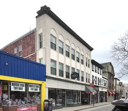 166 Thames St in Newport, RI - Building Photo - Building Photo