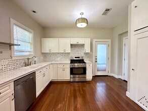 1501 S Church St in Georgetown, TX - Building Photo - Building Photo