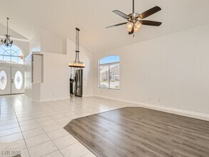 7764 Howard Dade Ave in Las Vegas, NV - Building Photo - Building Photo