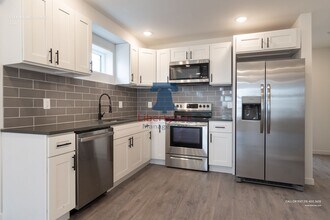 5734 Walnut St in Philadelphia, PA - Building Photo - Building Photo